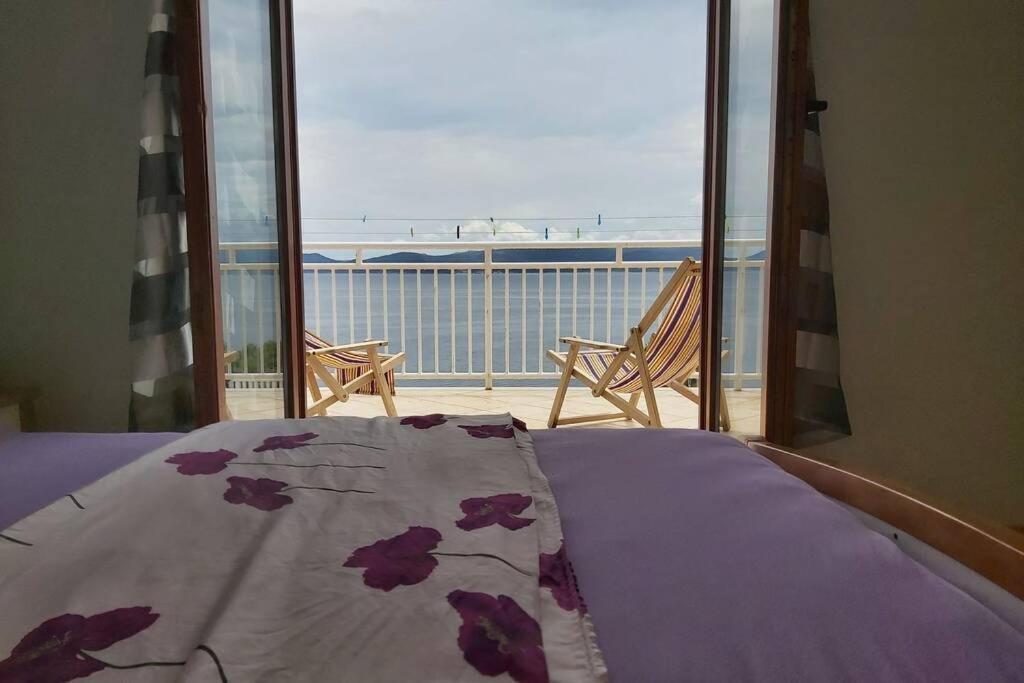 Beautiful Apartment 80 M From The Sea Marusici  Extérieur photo